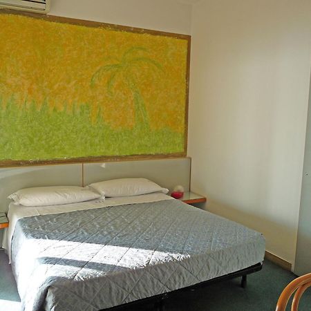 Hotel Luna Sirmione Buitenkant foto
