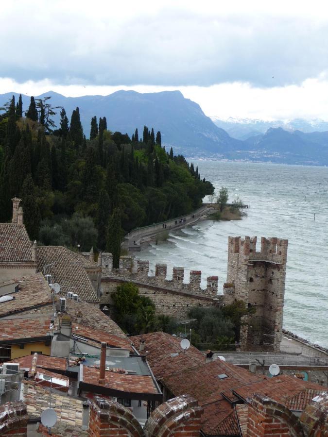 Hotel Luna Sirmione Buitenkant foto