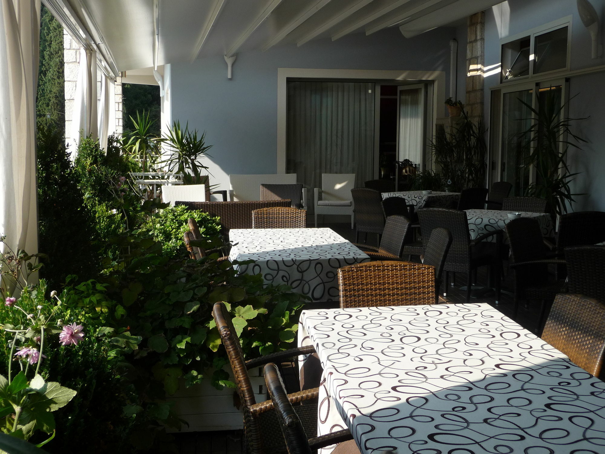 Hotel Luna Sirmione Buitenkant foto